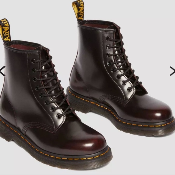 Dr. Martens Women’s 1460 Leather Boots Size 6M - Picture 3 of 8